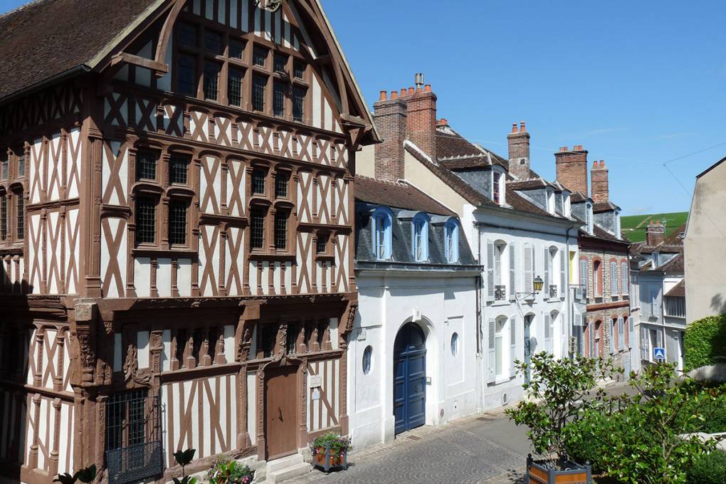 02-joigny-maison-a-pans-de-bois